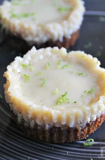 Easy to make Mini Cheesecake Key Lime Pie Bites, done in 30 minutes. The perfect bite size dessert!| joyfulhealthyeats.com #recipes