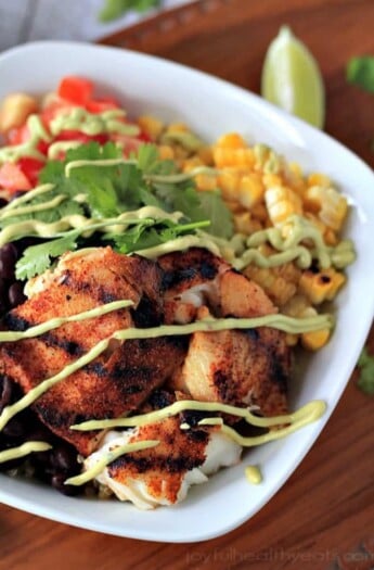 Grilled Tilapia Bowls with Chipotle Avocado Crema {Gluten Free} | purewellnessjourneyclub.com