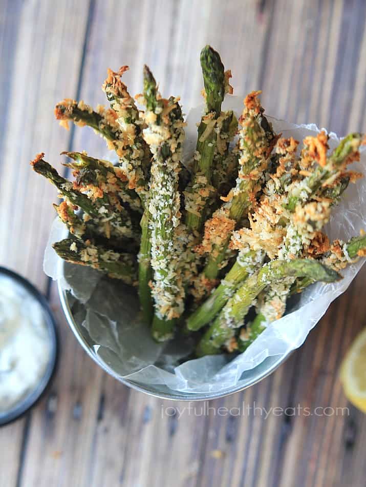 A healthy alternative to French Fries... Baked Asparagus Fries with Lemon Herb Aioli | purewellnessjourneyclub.com
