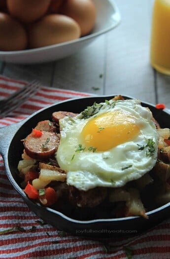 A quick easy and gluten free Chicken Sausage Potato Hash perfect for breakfast, lunch, or dinner! | purewellnessjourneyclub.com