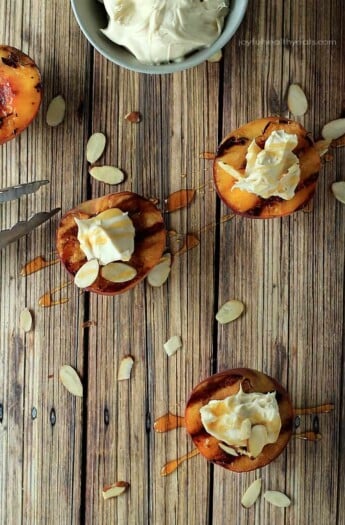 The perfect guilt free late night sweet fix... Grilled Peaches with Maple Honey Mascarpone Cheese | purewellnessjourneyclub.com