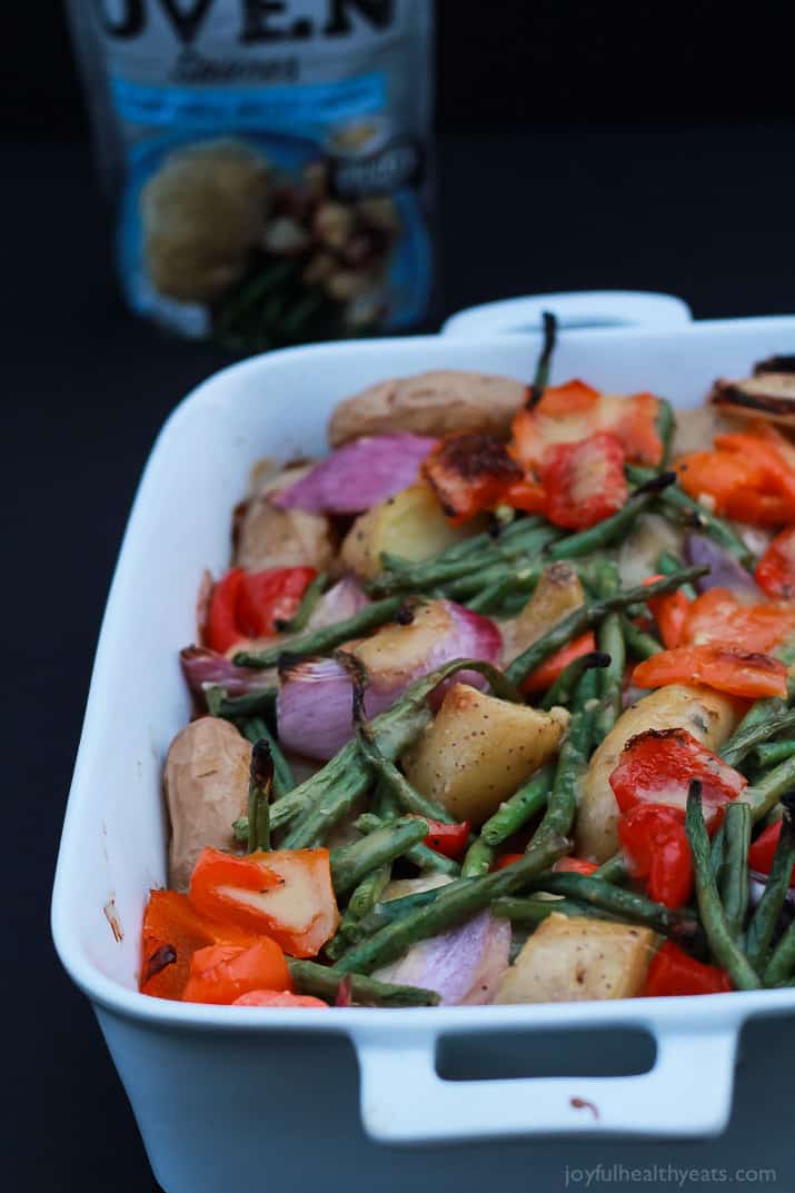 Easy 40 Minute meal that is amazing! One Pot Creamy Garlic Butter Baked Chicken & Vegetables. De-lish! | purewellnessjourneyclub.com #ad #CampbellSauces #recipes
