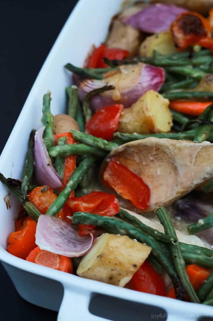 Easy 40 Minute meal that is amazing! One Pot Creamy Garlic Butter Baked Chicken & Vegetables. De-lish! | purewellnessjourneyclub.com #ad #CampbellSauces #recipes